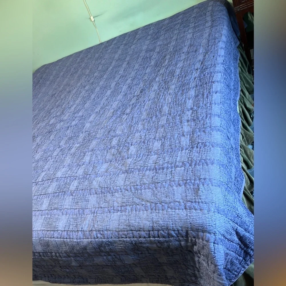 New Anthropologie Paulette Chenille Quilt Queen plus 2 shams